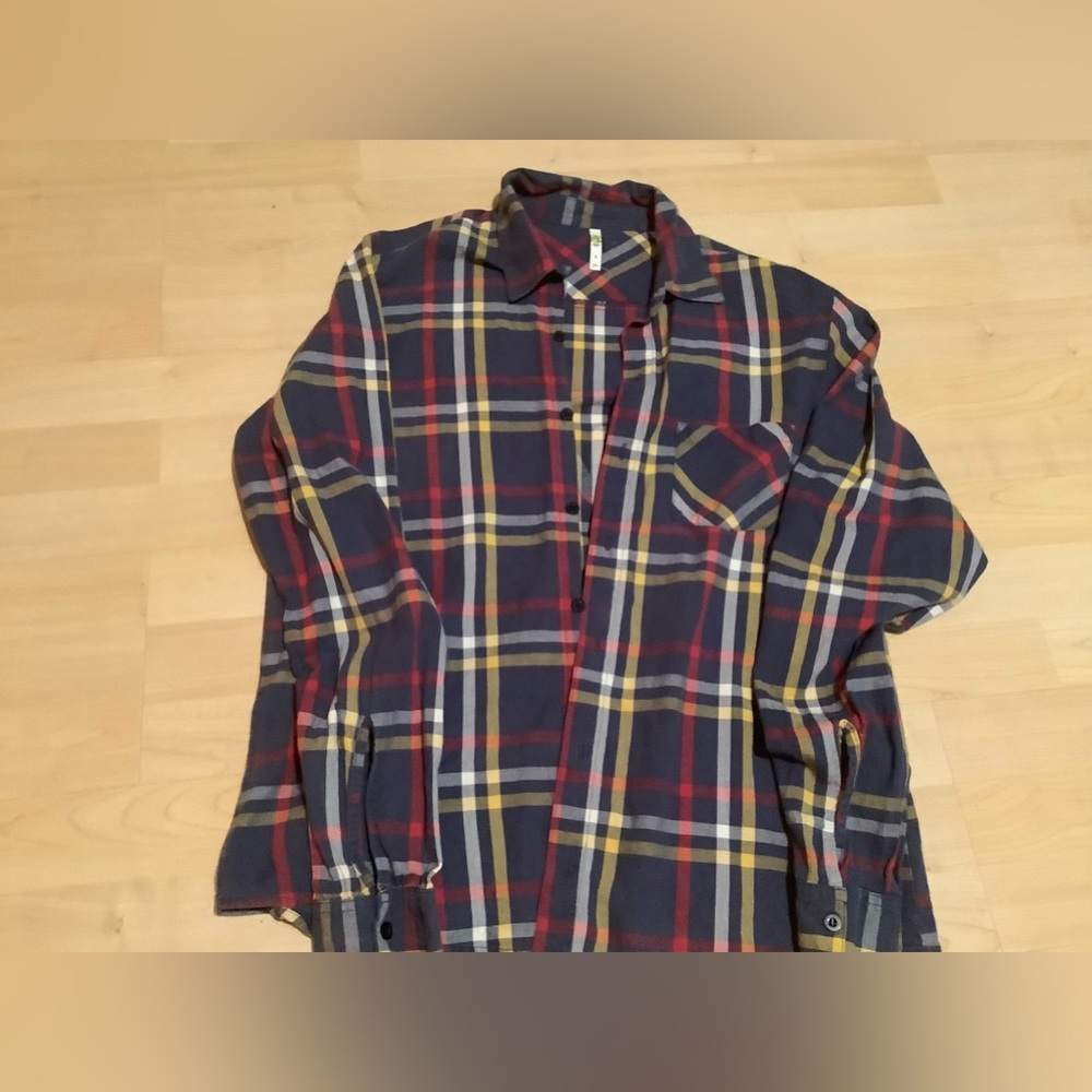 Zumba Pre- owned flannel shirt. Size Small.